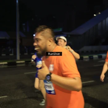 Runner Photo 7892969