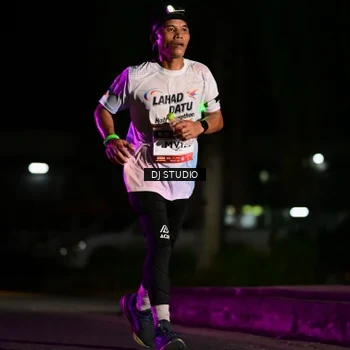 Runner Photo 7892994
