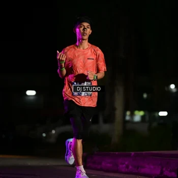 Runner Photo 7892996