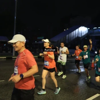 Runner Photo 7893055