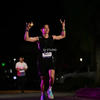 Runner Photo 7893063