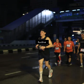 Runner Photo 7893093