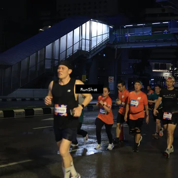 Runner Photo 7893100