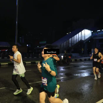 Runner Photo 7893102