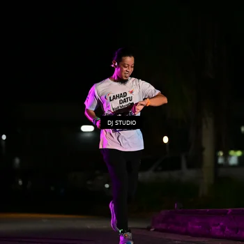 Runner Photo 7893152