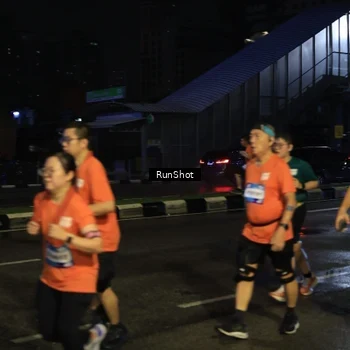 Runner Photo 7893175