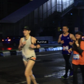 Runner Photo 7893338