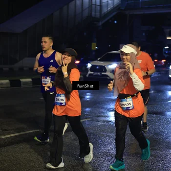 Runner Photo 7893347