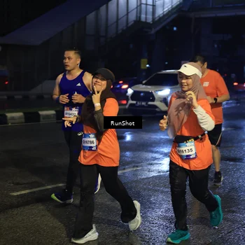 Runner Photo 7893351