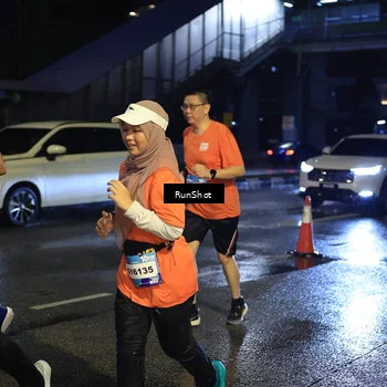 Runner Photo 7893373