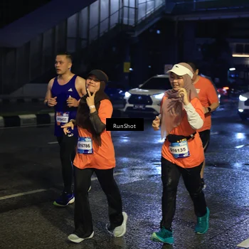 Runner Photo 7893379