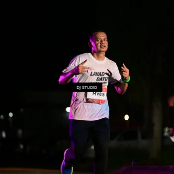 Runner Photo 7893409