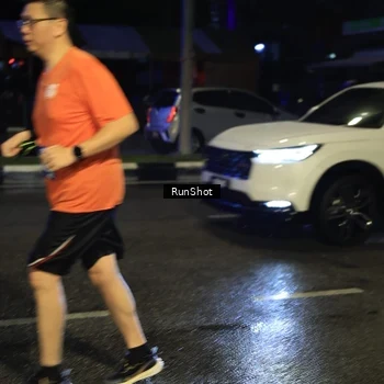 Runner Photo 7893425