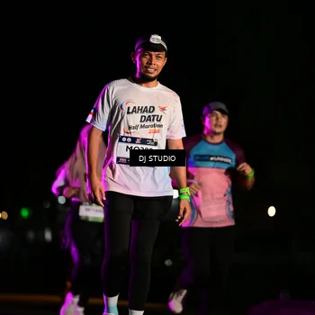 Runner Photo 7893546