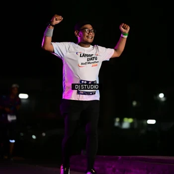 Runner Photo 7893573