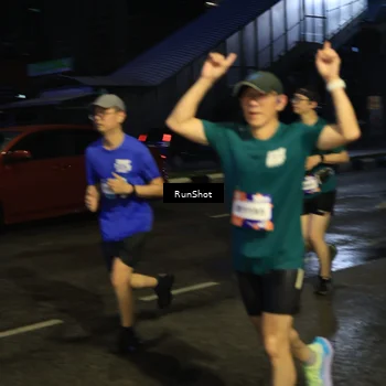 Runner Photo 7893604