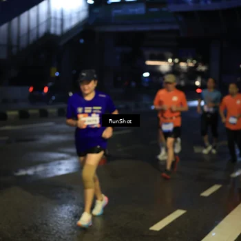Runner Photo 7893621