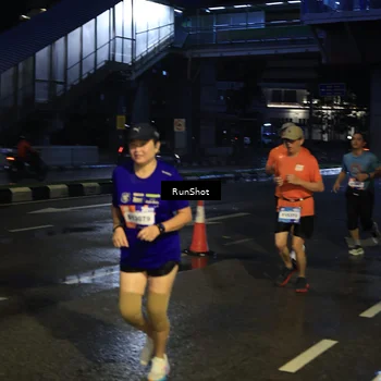 Runner Photo 7893647