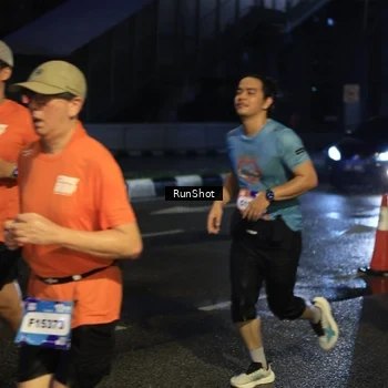Runner Photo 7893674
