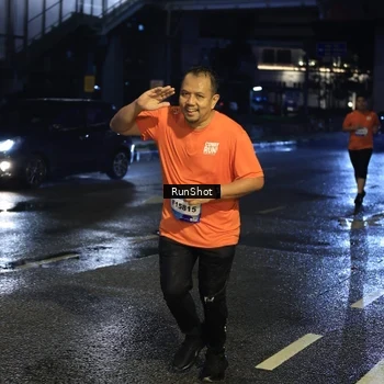 Runner Photo 7893684