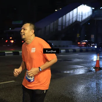 Runner Photo 7893719