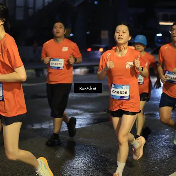 Runner Photo 7893786