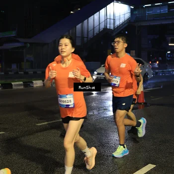 Runner Photo 7893796