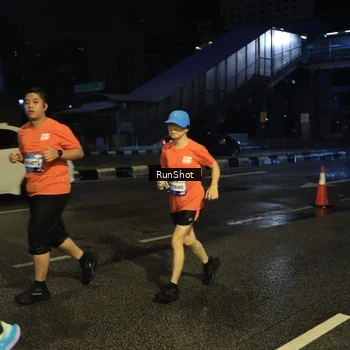 Runner Photo 7893819