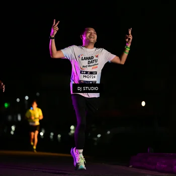 Runner Photo 7893893