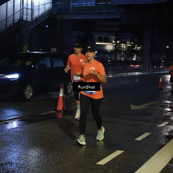 Runner Photo 7893911