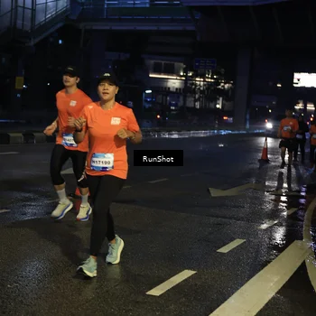 Runner Photo 7893915