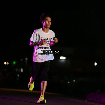 Runner Photo 7893954