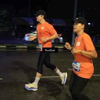 Runner Photo 7893956