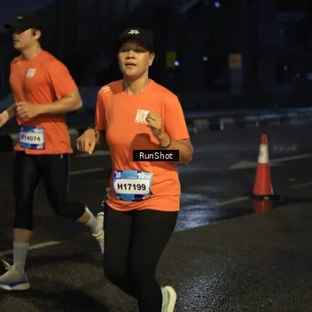 Runner Photo 7893971