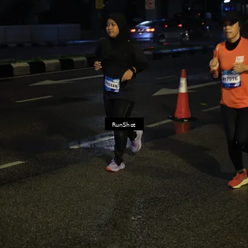 Runner Photo 7894002