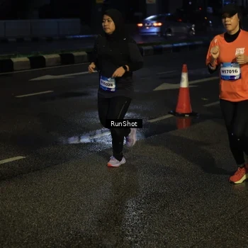 Runner Photo 7894007