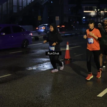 Runner Photo 7894013