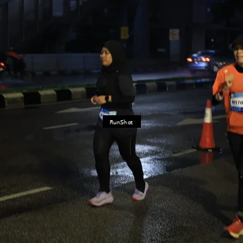 Runner Photo 7894019