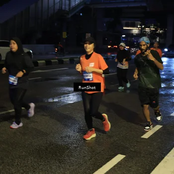 Runner Photo 7894020