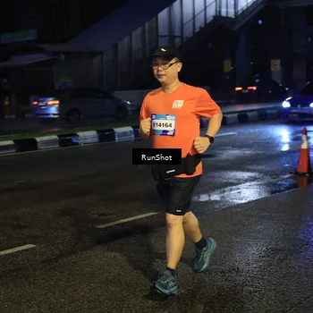Runner Photo 7894021