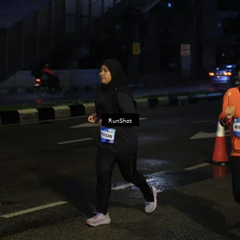 Runner Photo 7894023