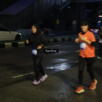 Runner Photo 7894027