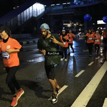 Runner Photo 7894042