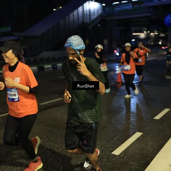 Runner Photo 7894046