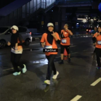 Runner Photo 7894073