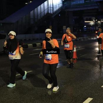 Runner Photo 7894075