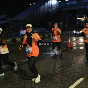 Runner Photo 7894079