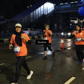 Runner Photo 7894083