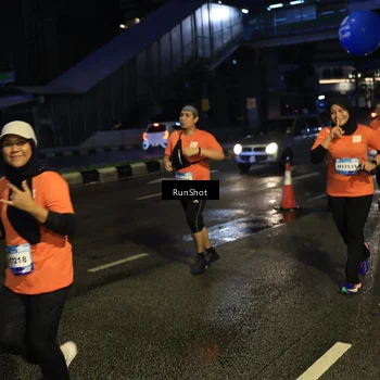 Runner Photo 7894089