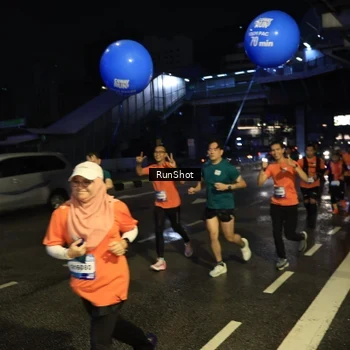 Runner Photo 7894142